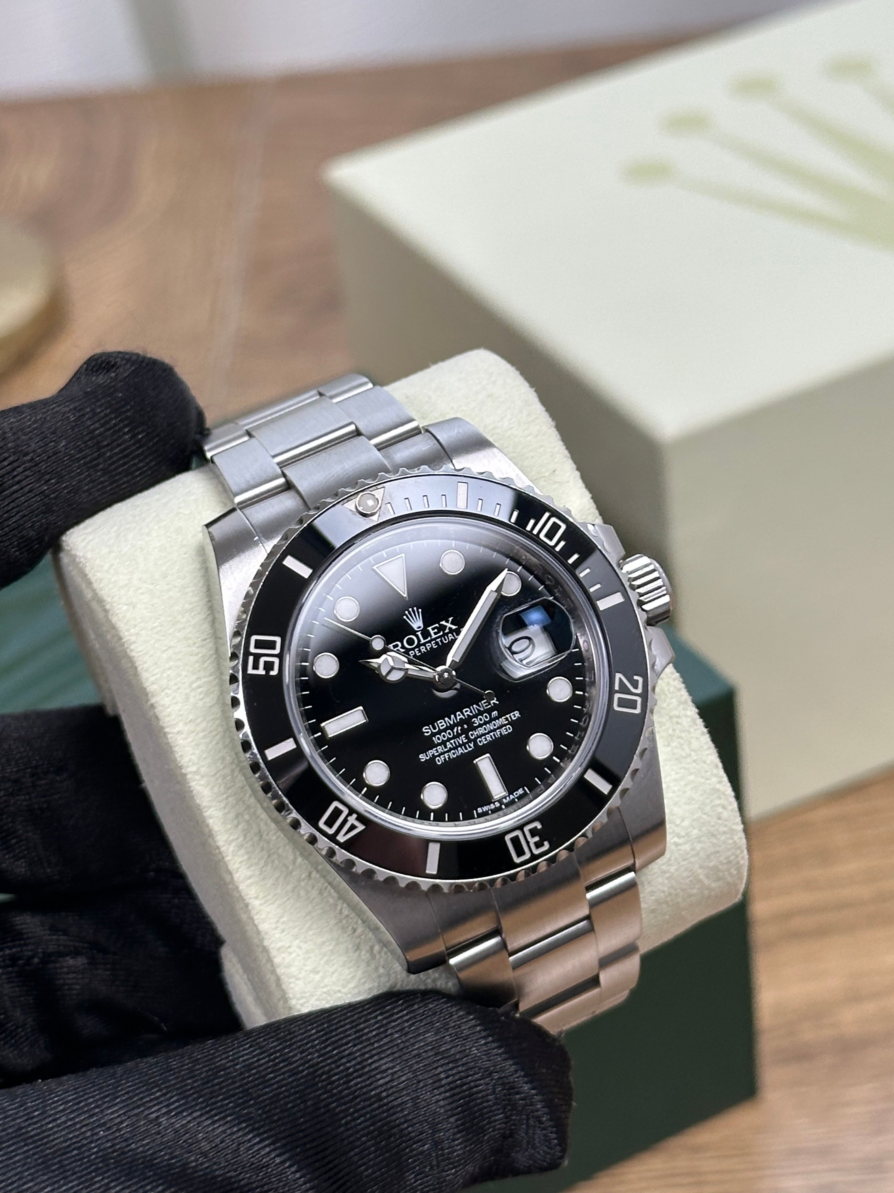Rolex Submariner Date, 116610LN