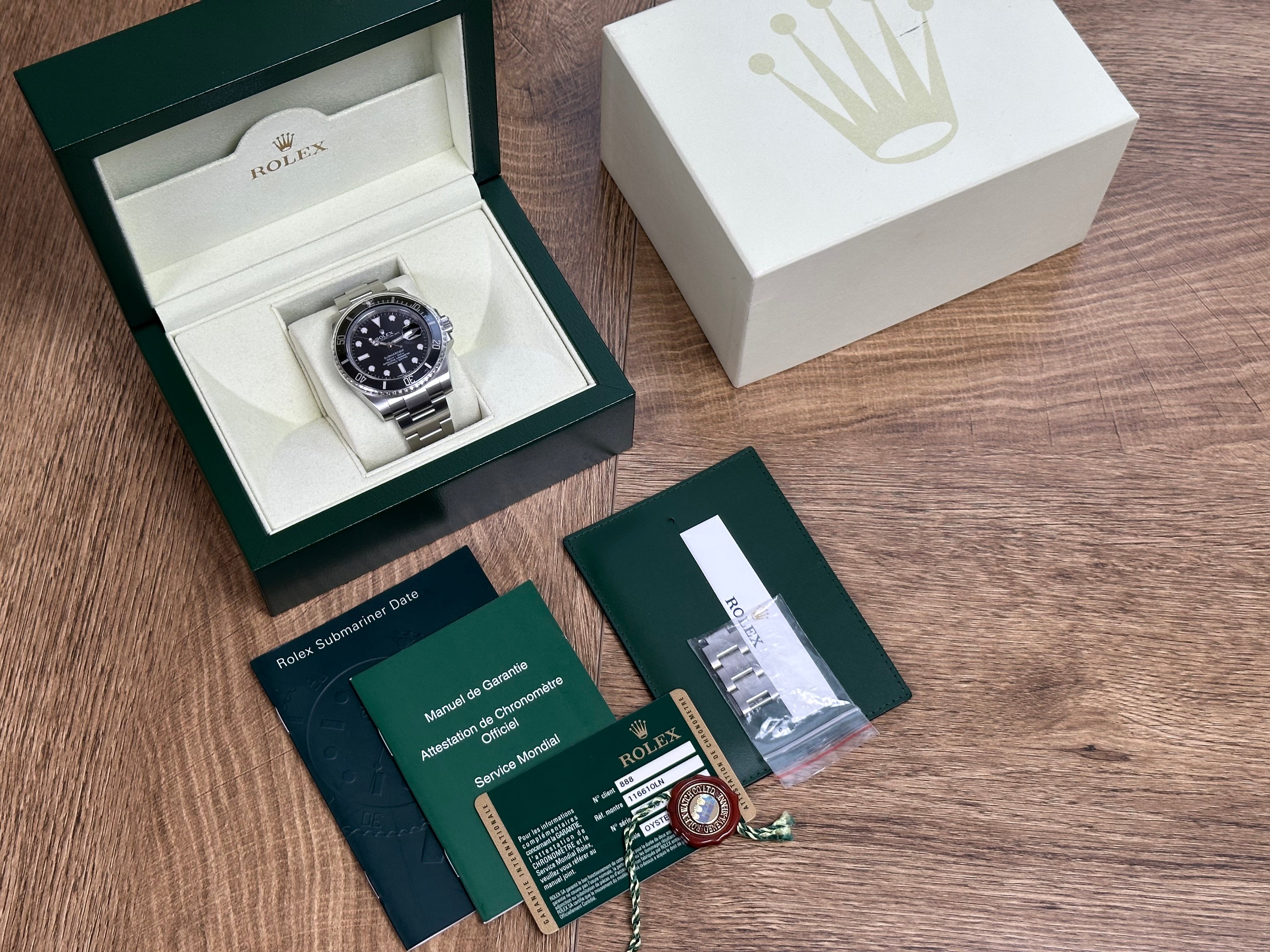 Rolex Submariner Date, 116610LN