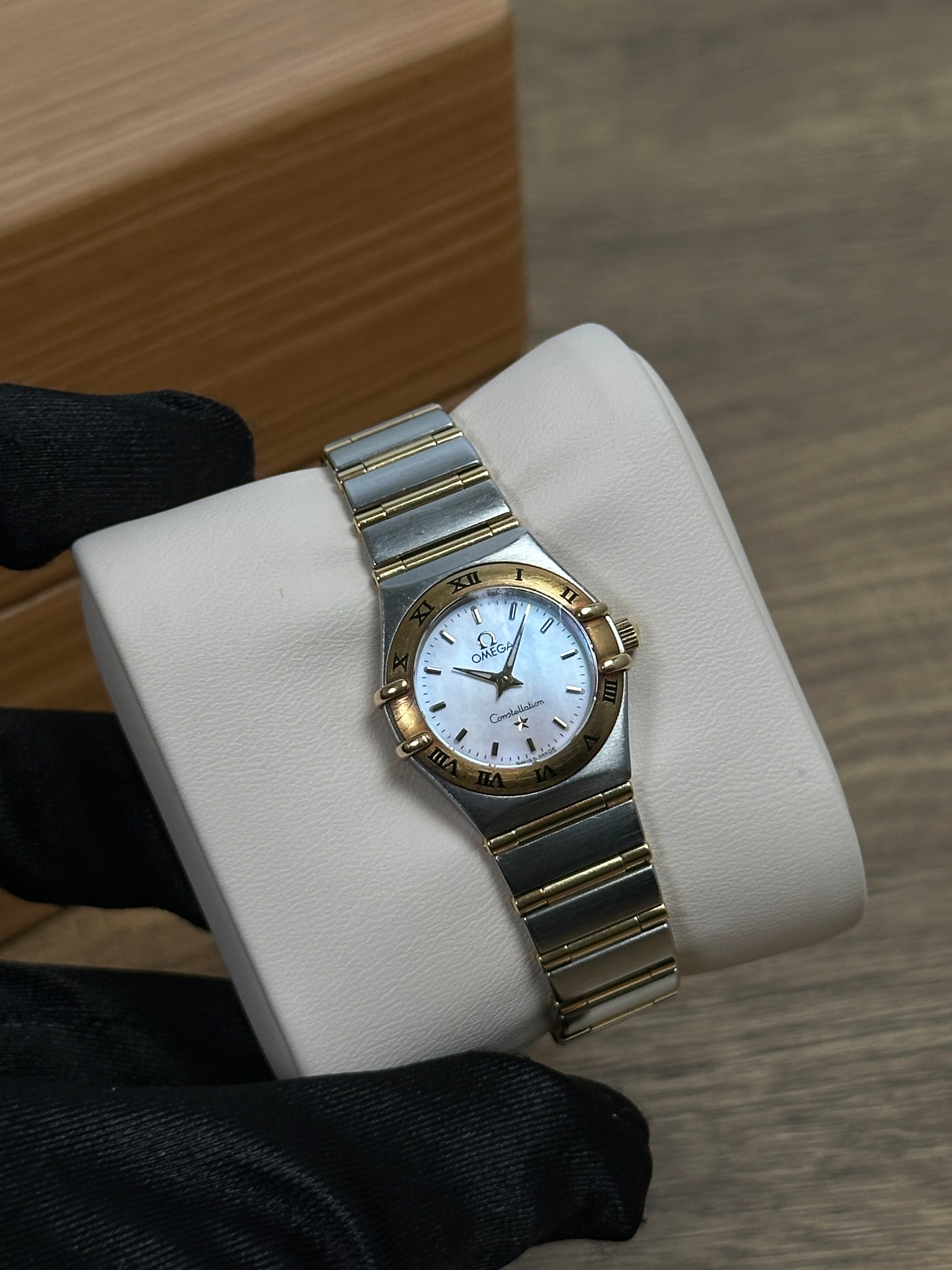 Omega Constellation 24mm - Two-tone MOP dial