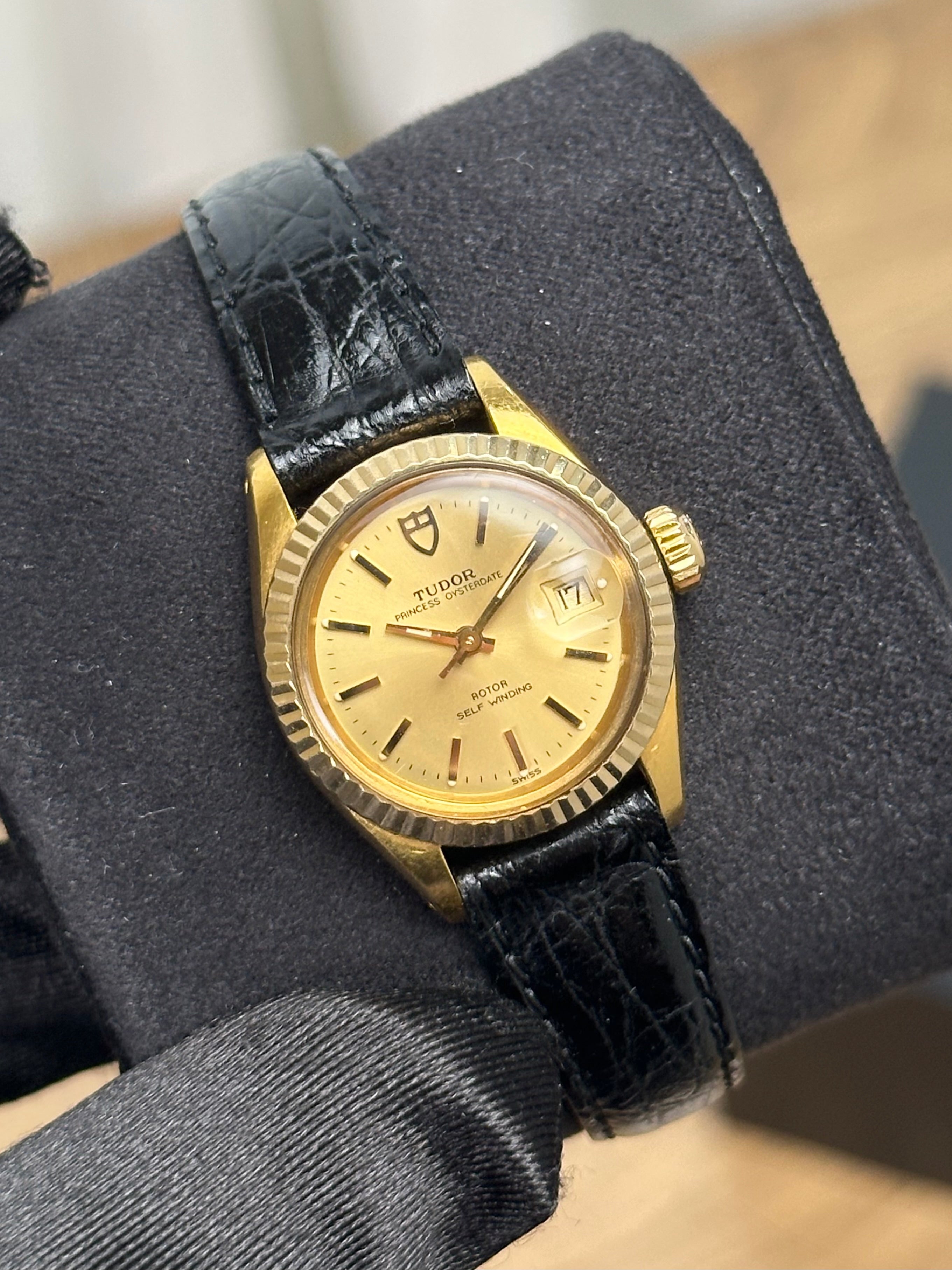 Tudor Princess Oysterdate 26mm - Gold