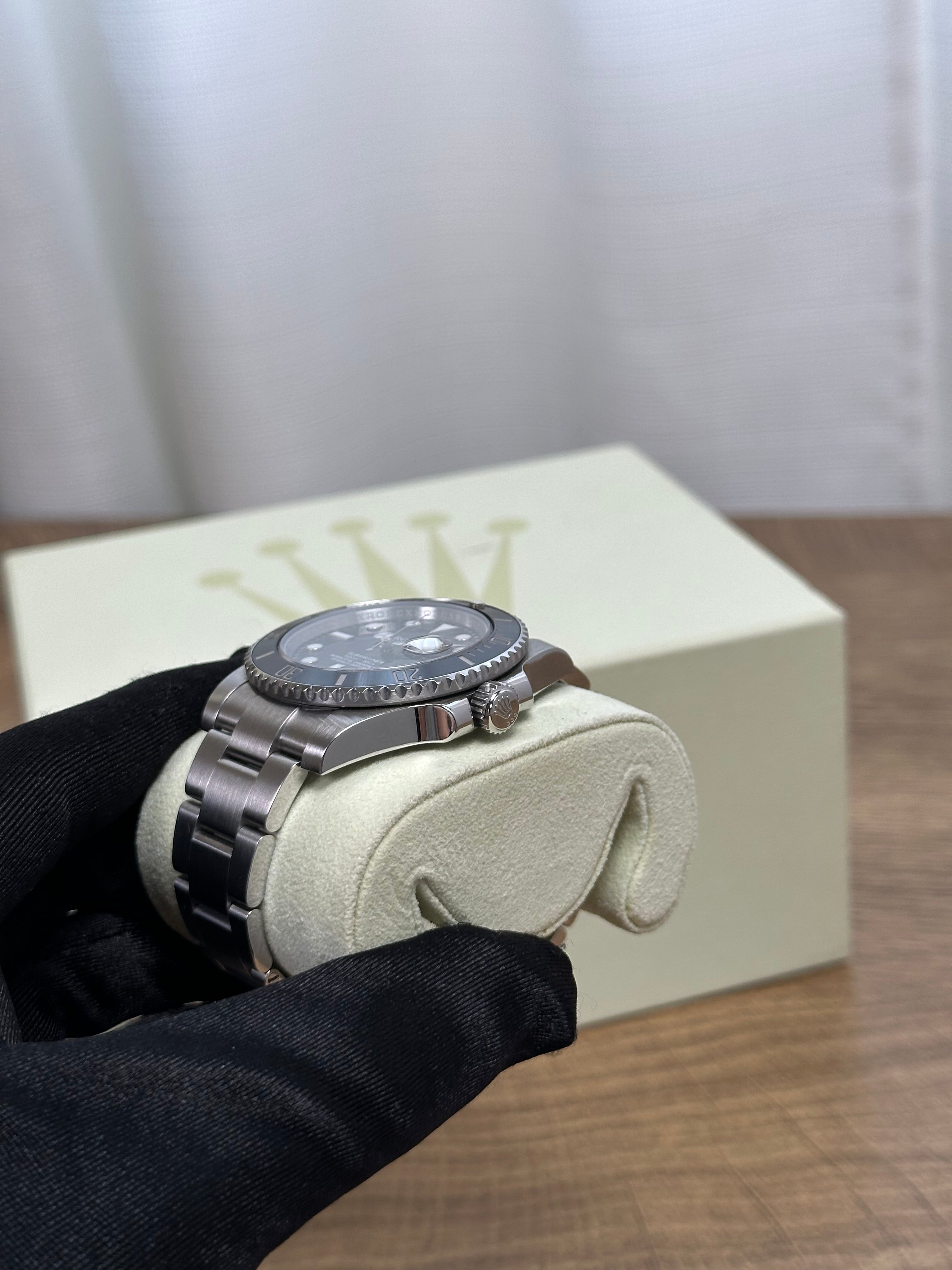 Rolex Submariner Date, 116610LN