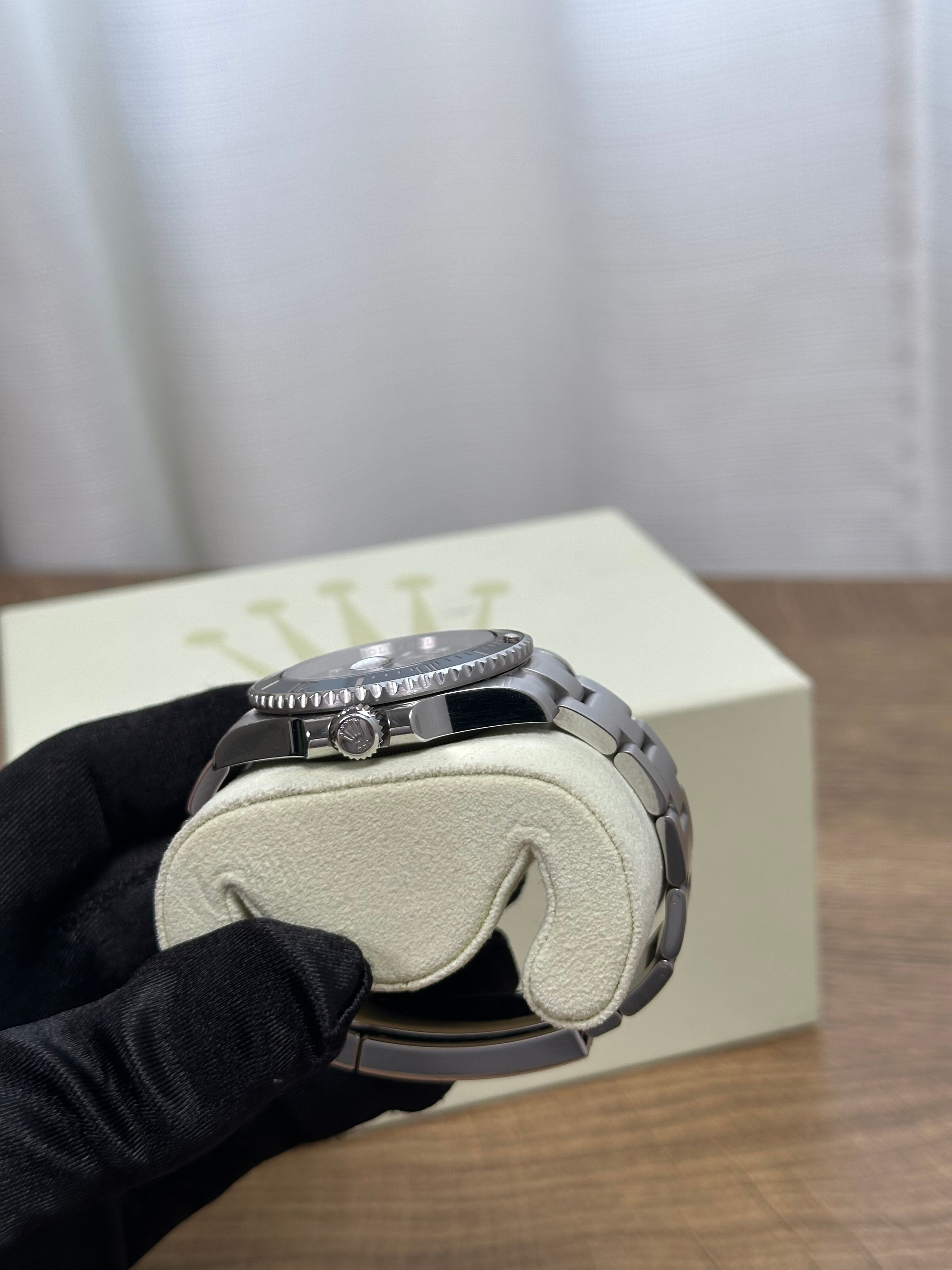 Rolex Submariner Date, 116610LN