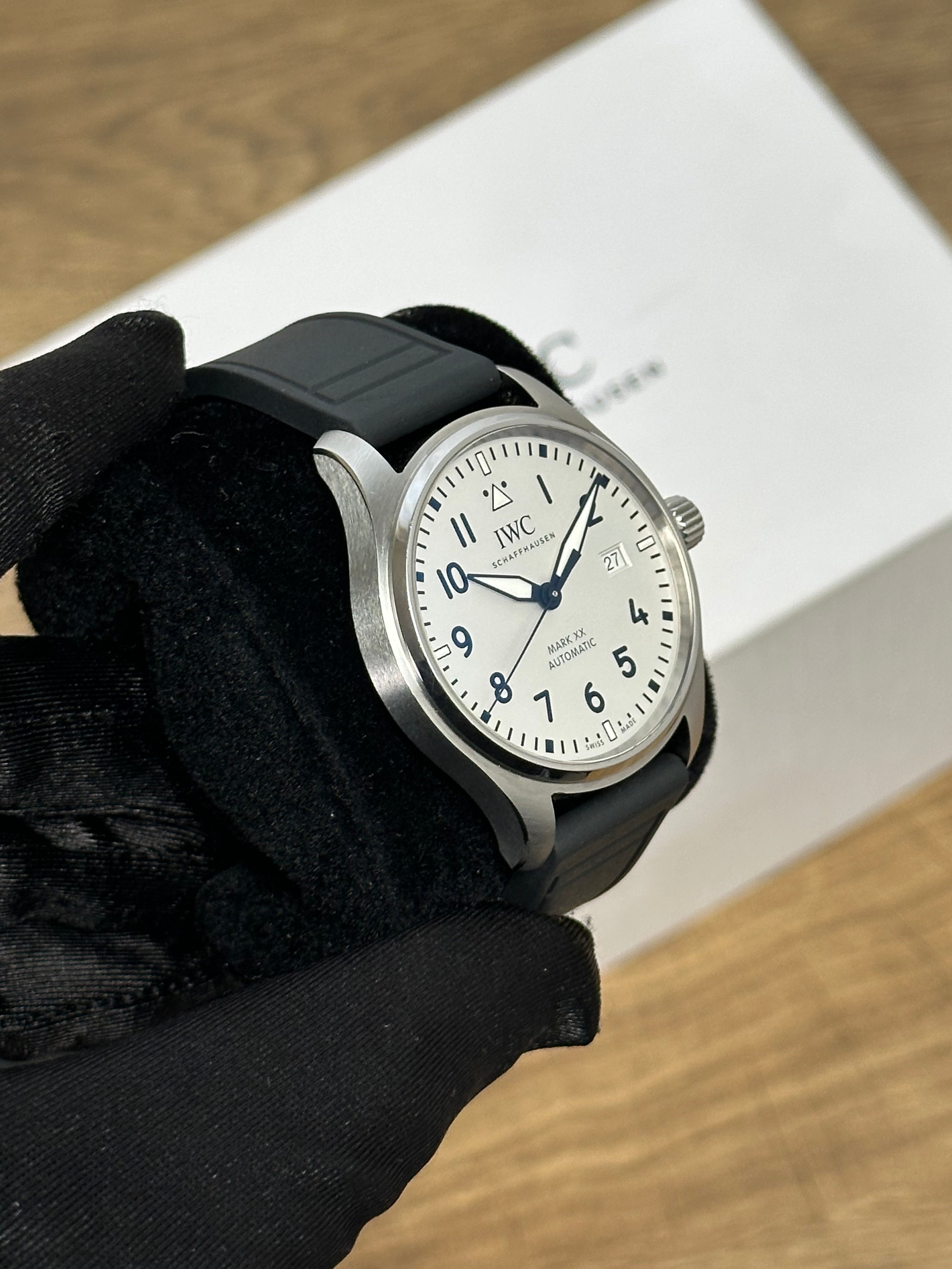IWC Pilot’s Watch Mark XX - White