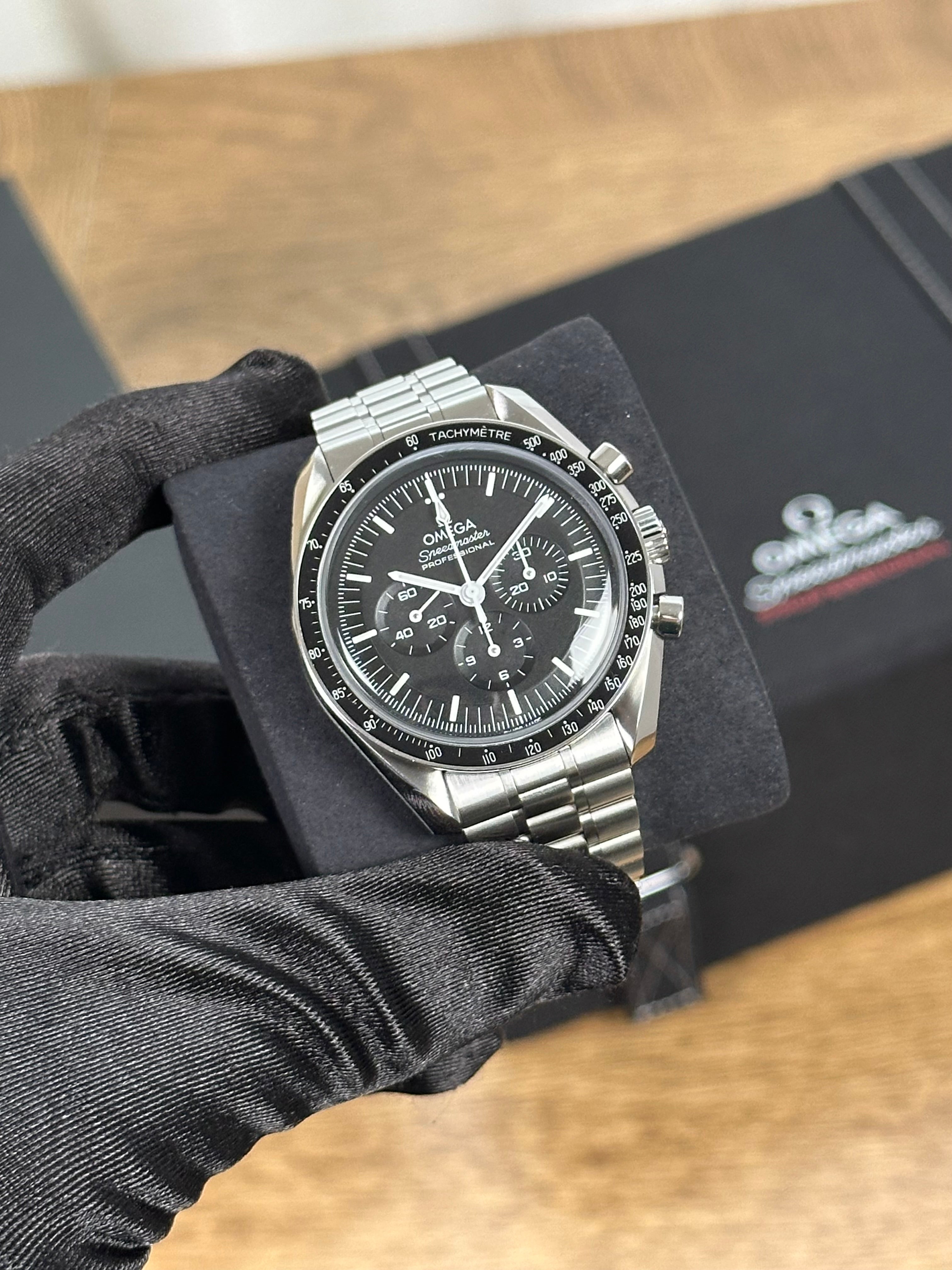 Omega Speedmaster Moonwatch Professional - Hesalite