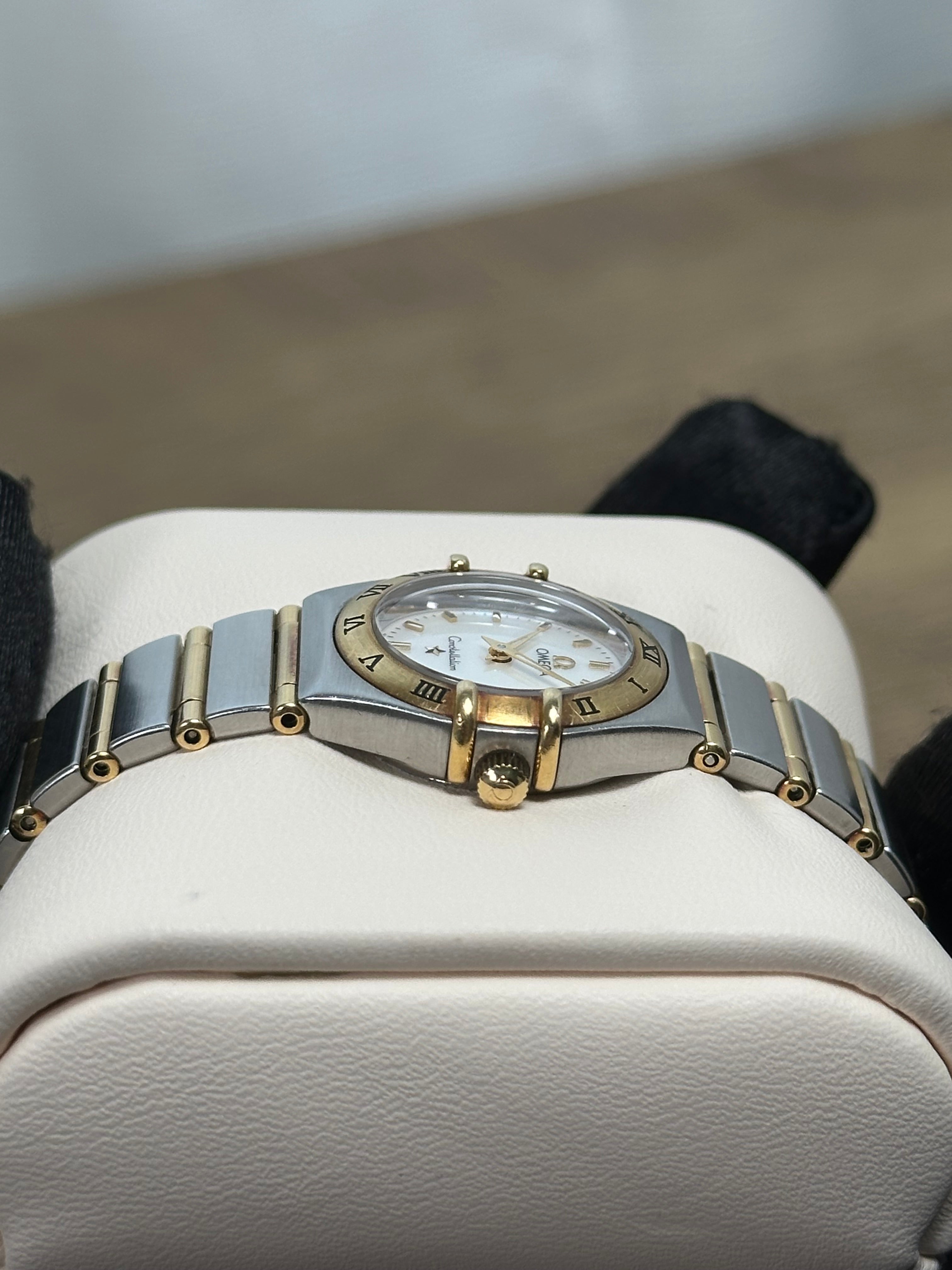 Omega Constellation 24mm - Two-tone MOP dial