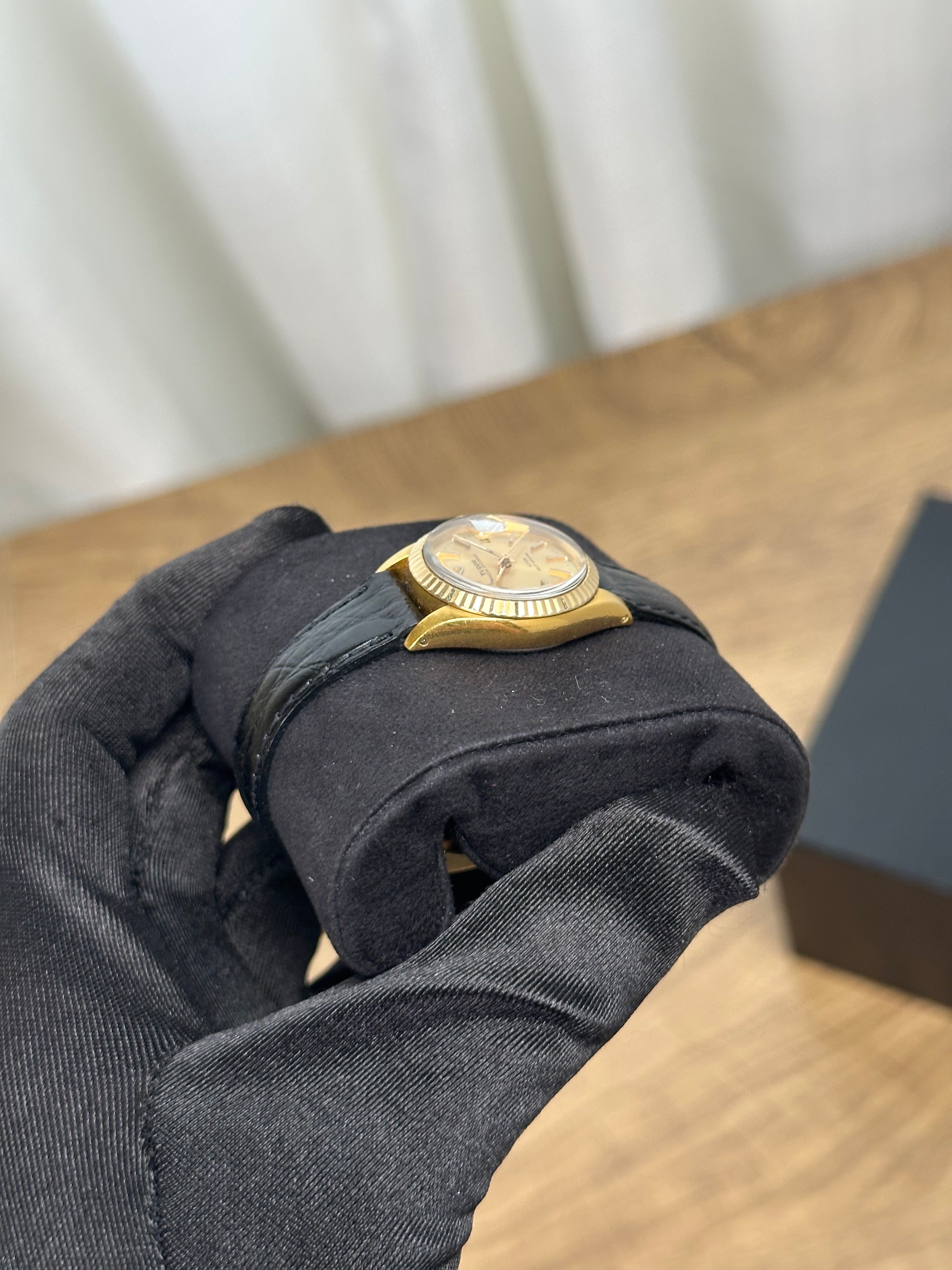Tudor Princess Oysterdate 26mm - Gold
