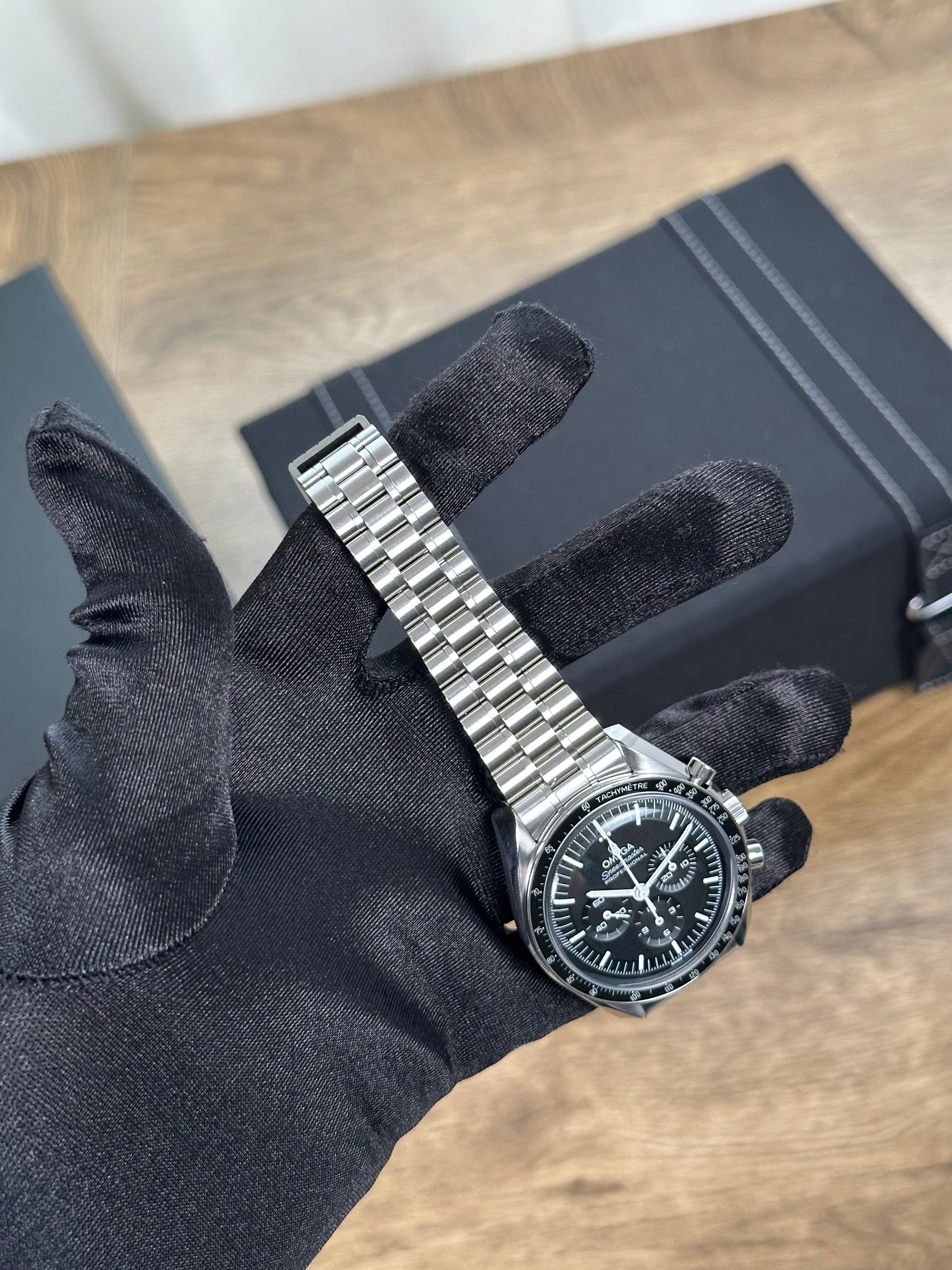 Omega Speedmaster Moonwatch Professional - Hesalite