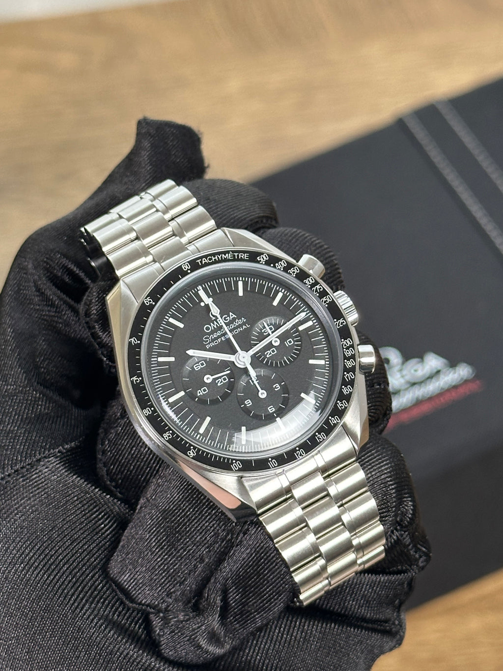 Omega Speedmaster Moonwatch Professional - Hesalite