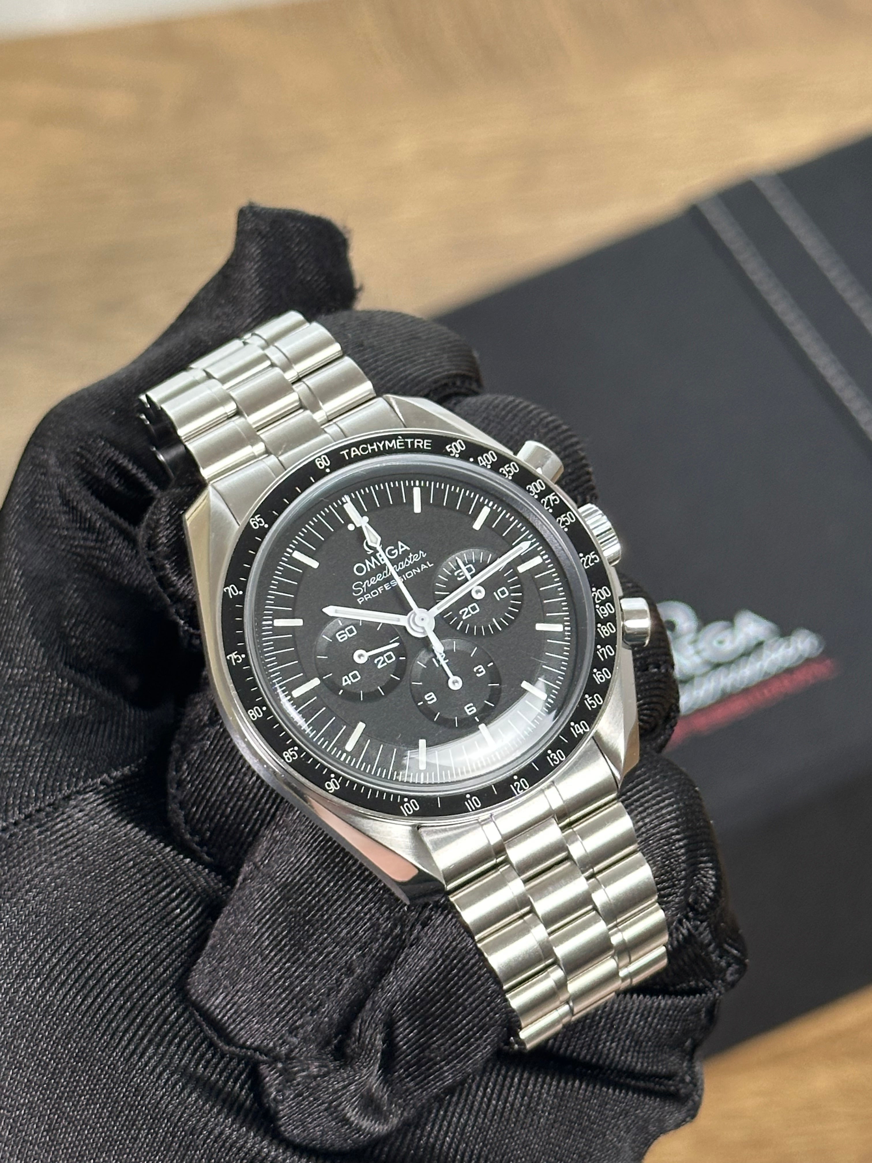 Omega Speedmaster Moonwatch Professional - Hesalite