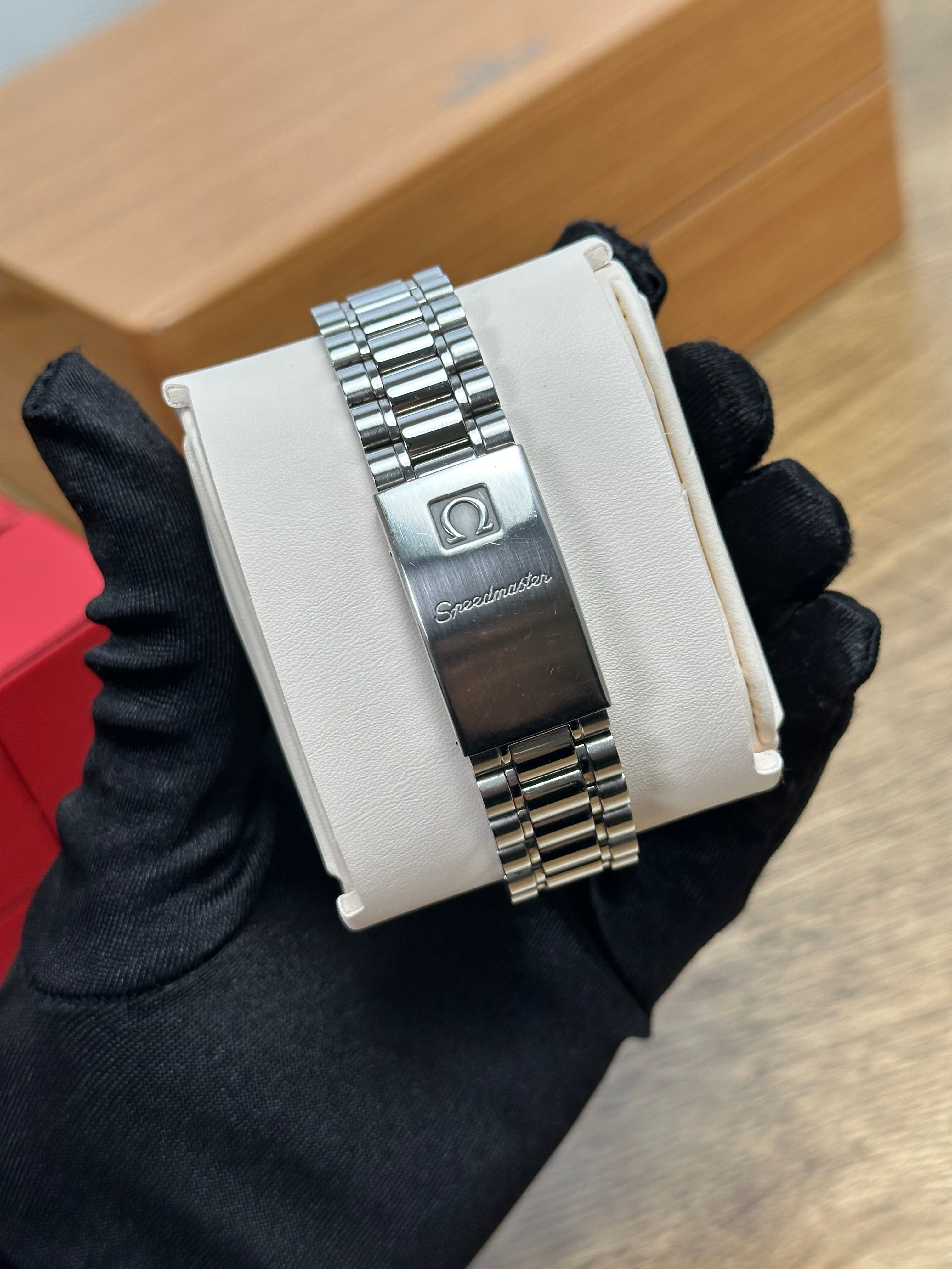 Omega Speedmaster Day-Date 39mm