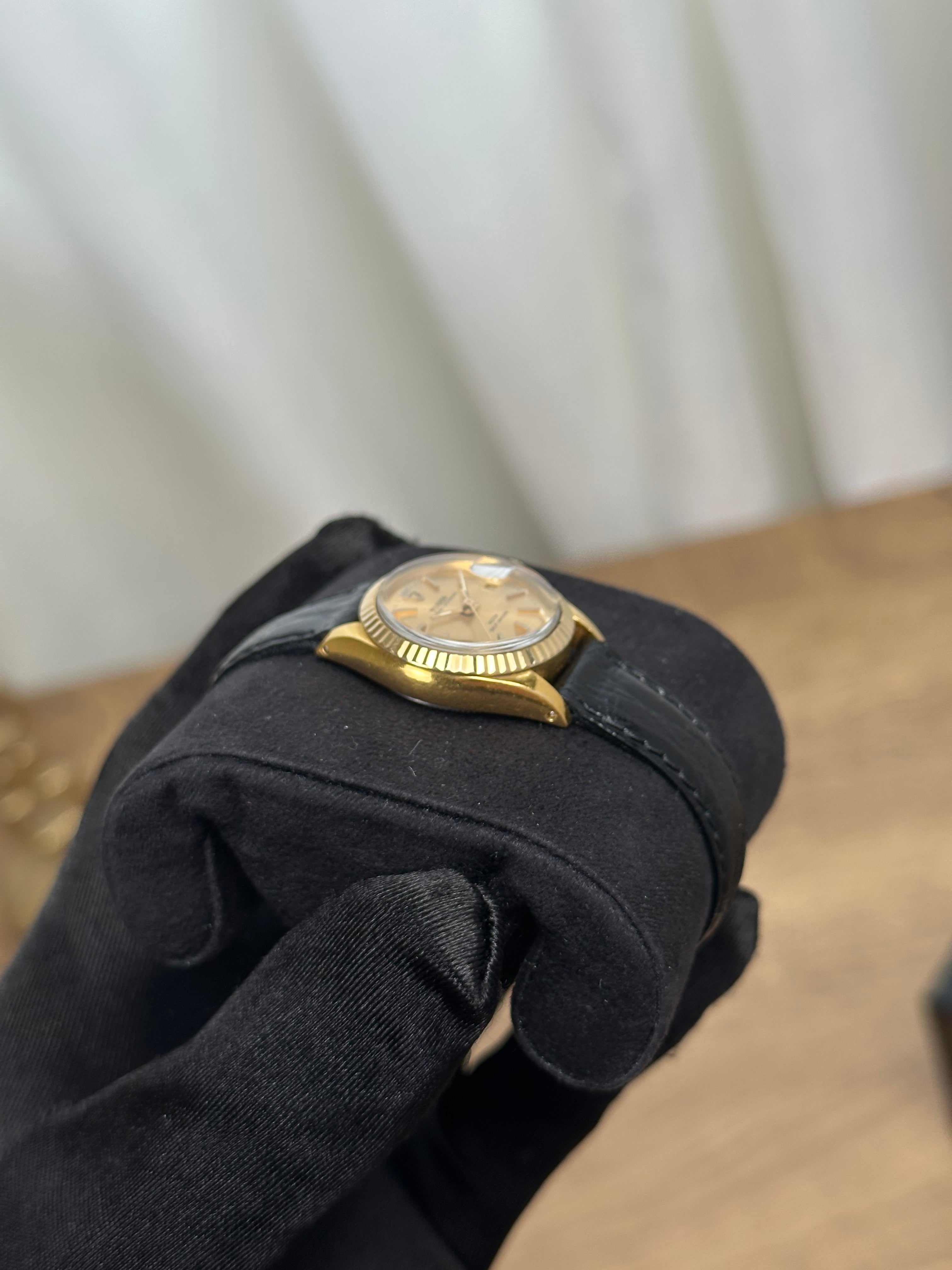 Tudor Princess Oysterdate 26mm - Gold